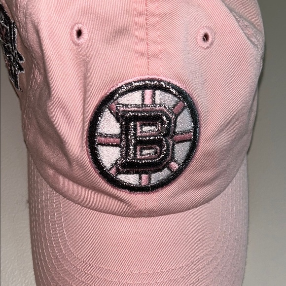 New Era Pink Women's Hat - Picture 3 of 8